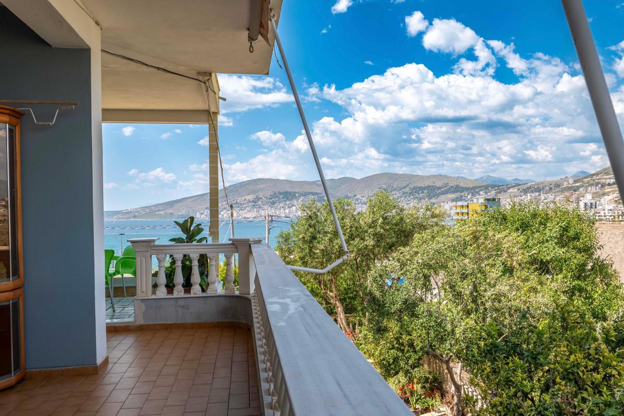 Duraj Apartment Sarandë Exteriör bild