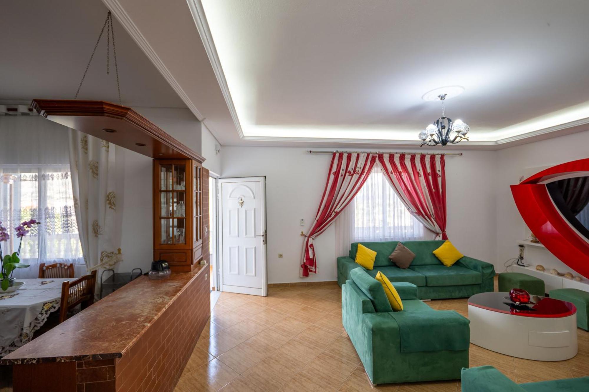 Duraj Apartment Sarandë Exteriör bild