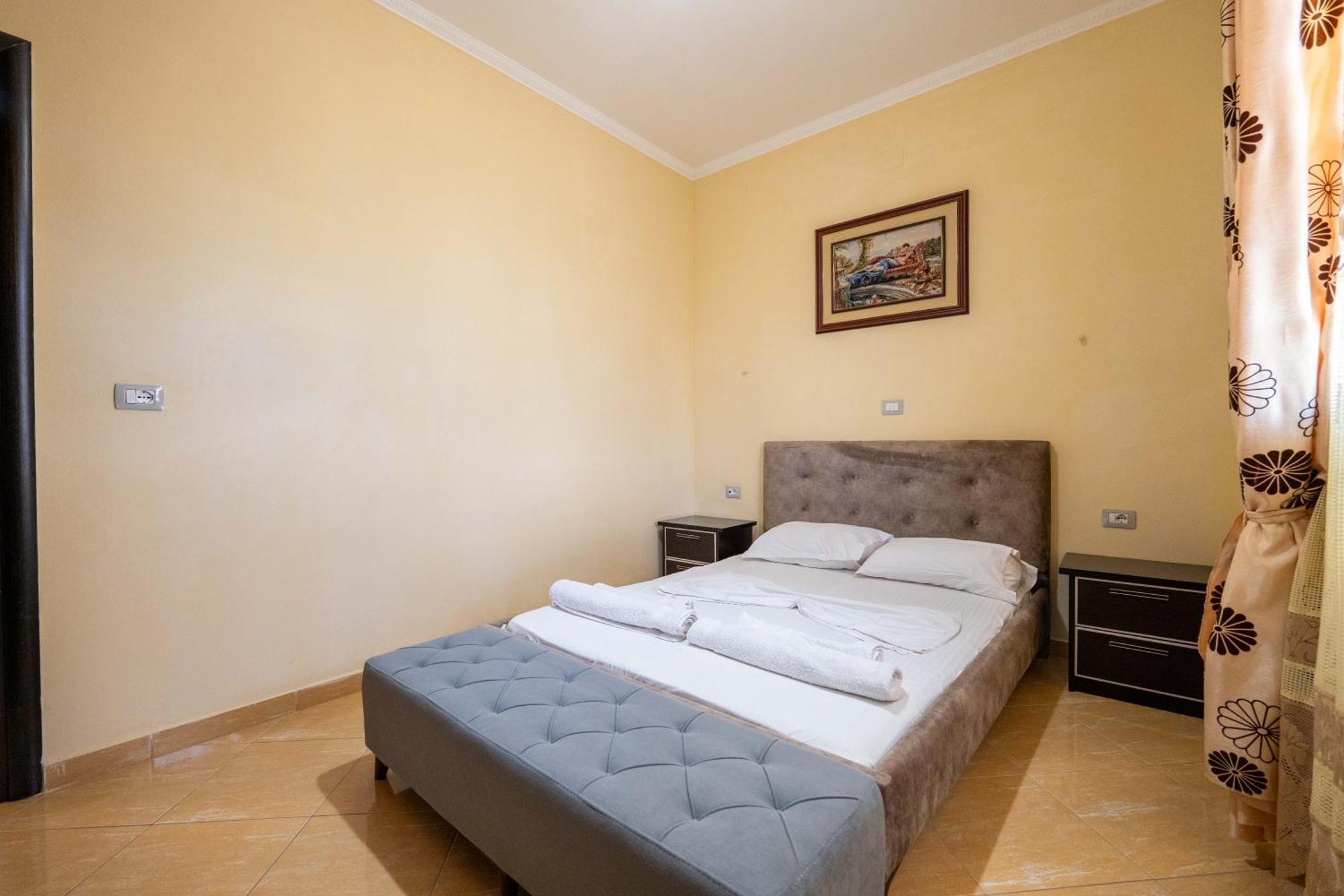 Duraj Apartment Sarandë Exteriör bild