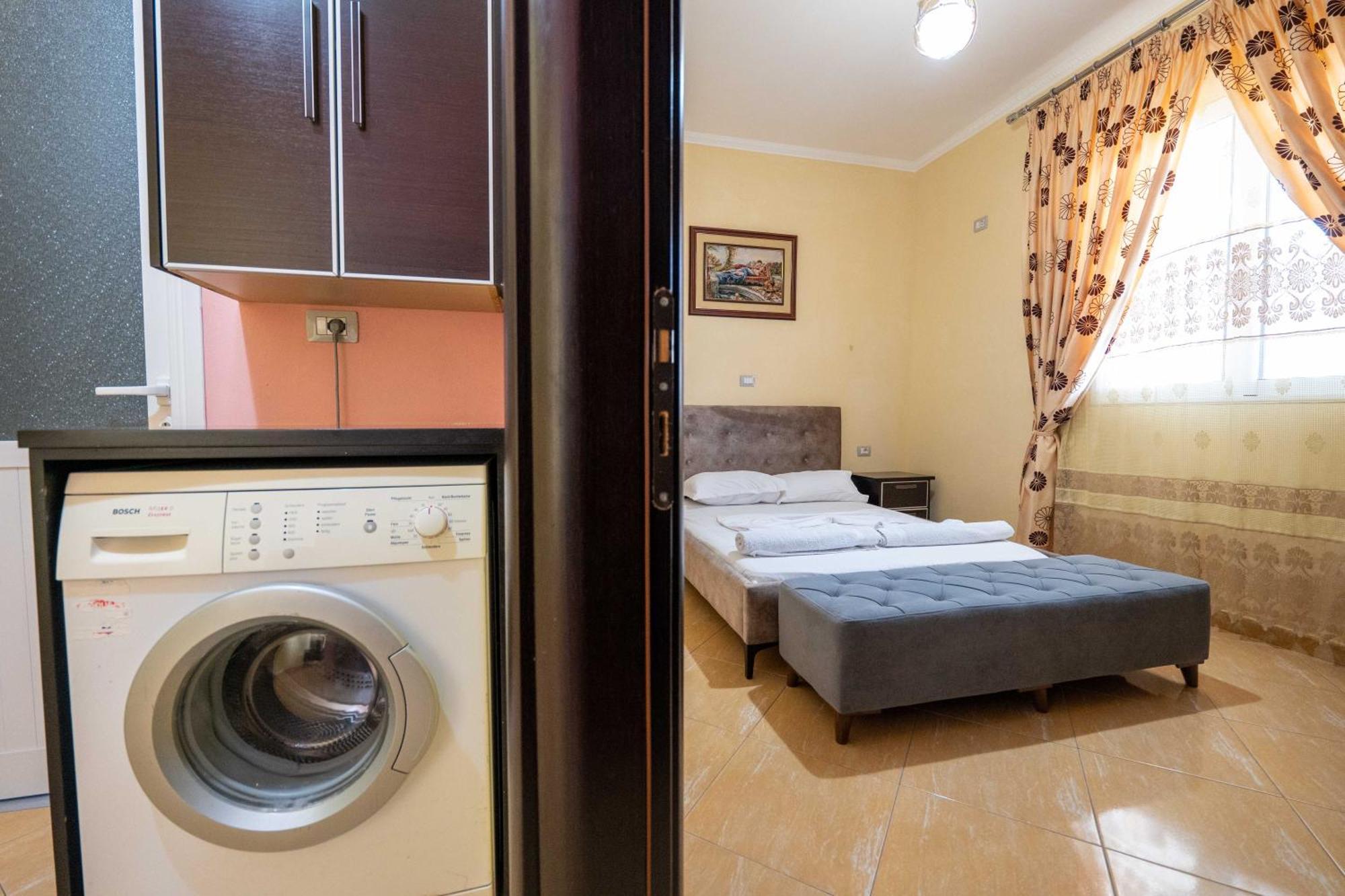 Duraj Apartment Sarandë Exteriör bild